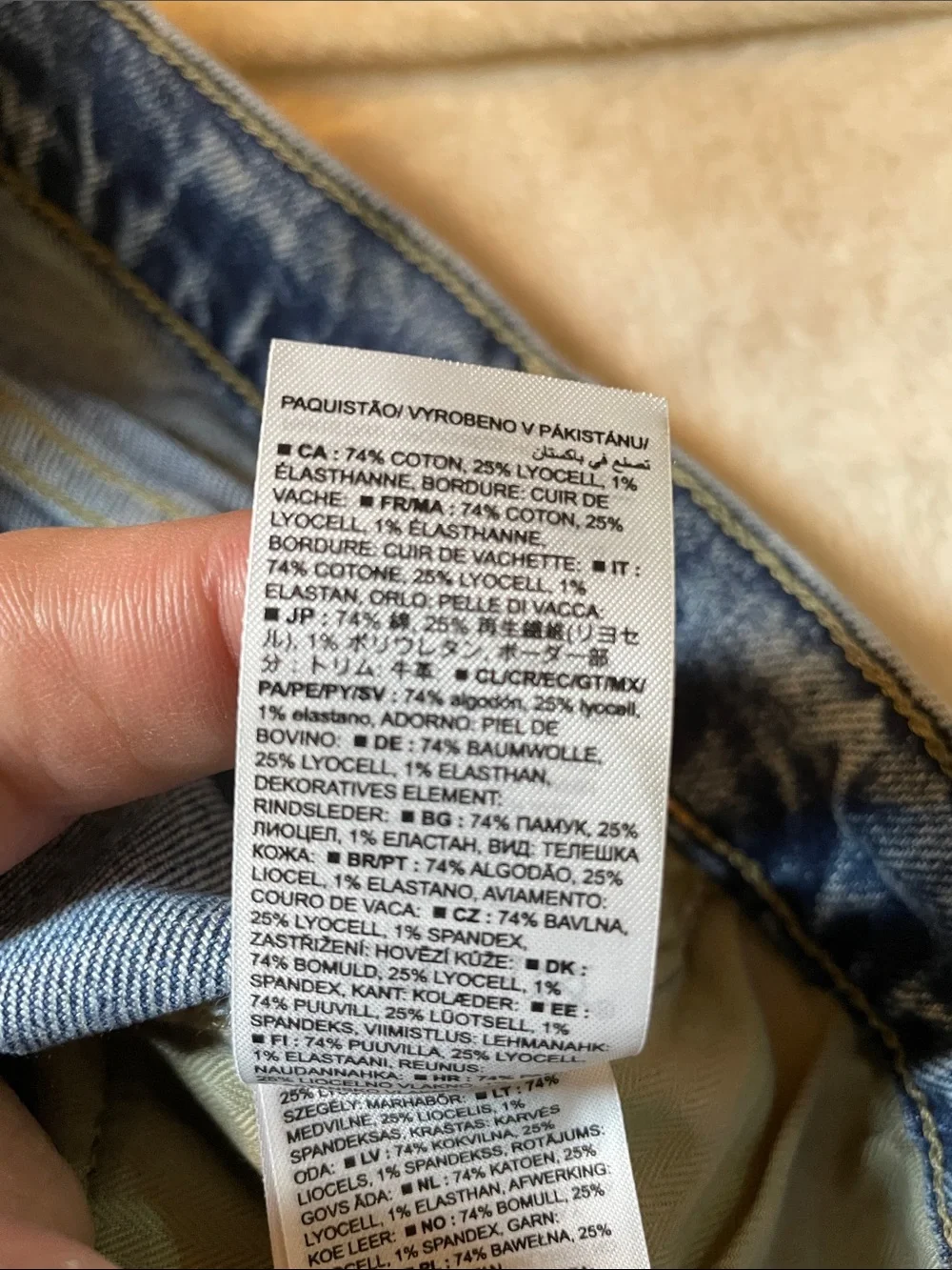 Banana Republic 90s relaxed Light Wash baggy Leg Jeans - Picture 9 of 9